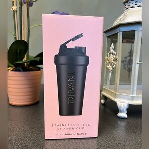 Truvani Stainless Steel Shaker Cup - Black